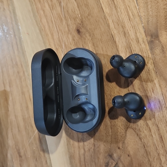 Scullcandy earbuds - Picture 4 of 4